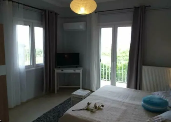 Adriana Apartman Kastanéa